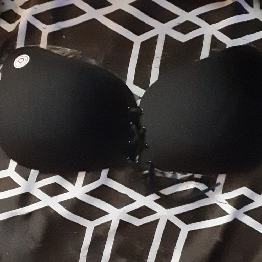 Backless adhesive bra